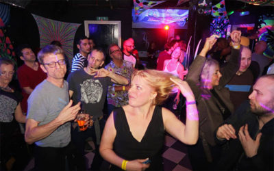 shapes-800 Buzz at 414 dancefloor shape throwing